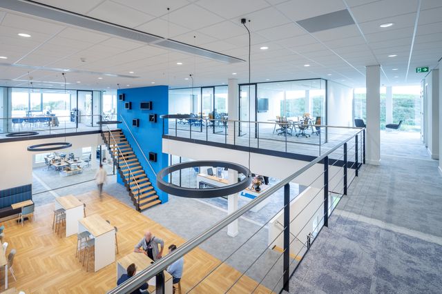 entree interieur kantoor LEMO Haarlem ontwerp Heembouw Architecten