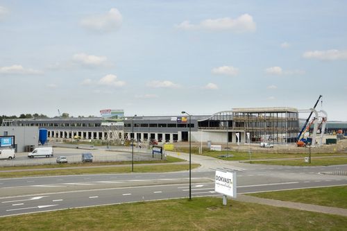 Nieuwbouw distributiecentrum en kantoor Rhenus Contract Logistics